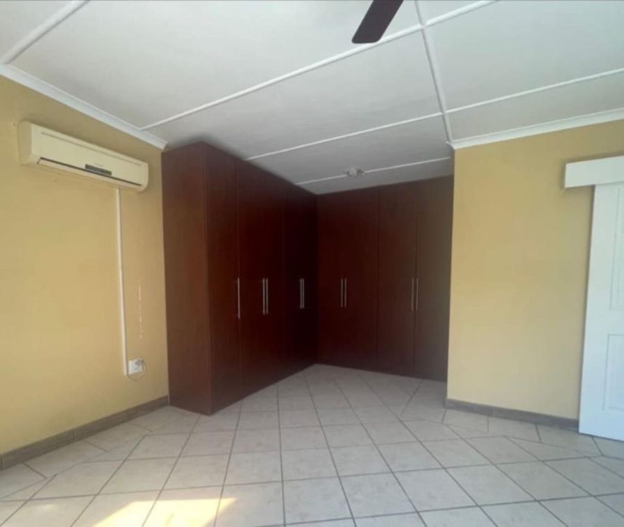Commercial Property for Sale in Cove Ridge East Eastern Cape